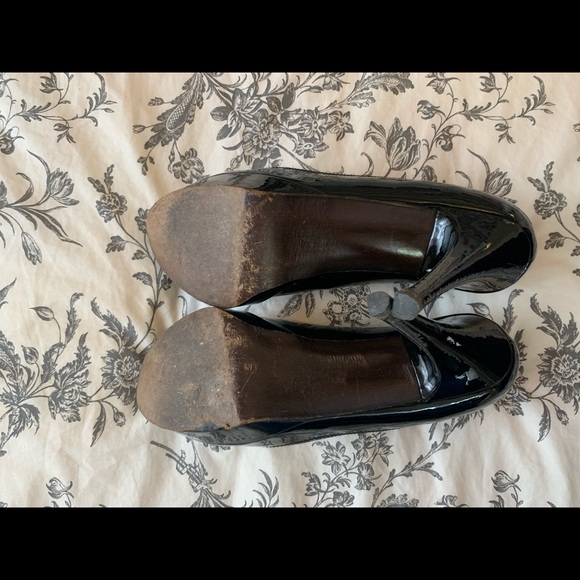 Stuart Weitzman black heels - Picture 3 of 3